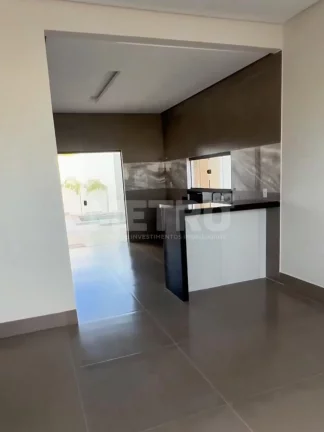 Imagem Casa à venda no Lot. Boa Vista com 3 quartos, sendo 1 suíte, PETROLINA - PE