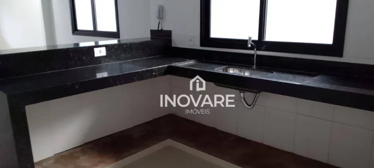 Imagem Casa com 3 dormitórios à venda, 230 m² por R$ 750.000,00 - Residencial Jardim Primavera - Itumbiara/GO