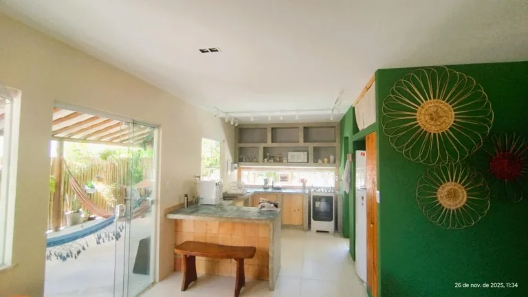 Imagem Casa em Condomínio à venda em Imbassaí, Mata de São João Bahia