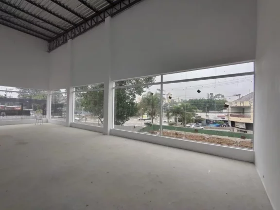 Imagem Loja comercial para locação na Vila Scarpelli, Santo André-SP: 3 banheiros, 10 vagas de garagem, 397m² de área.