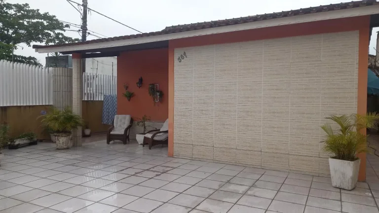 Imagem Casa para Venda em Itanhaém, Balneário Gaivota, 3 dormitórios, 1 suíte, 1 banheiro, 4 vagas
