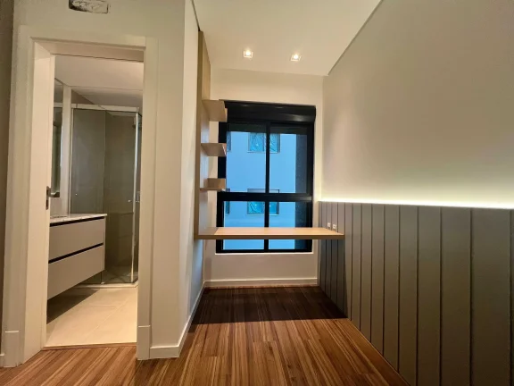 Imagem Apartamento com 3 suítes e 2 vagas de garagem na Praia Brava - Itajaí