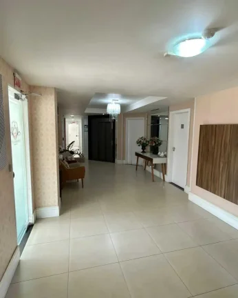 Imagem Apartamento com 2 dormitórios e 1 vaga de garagem em Itajaí/SC
