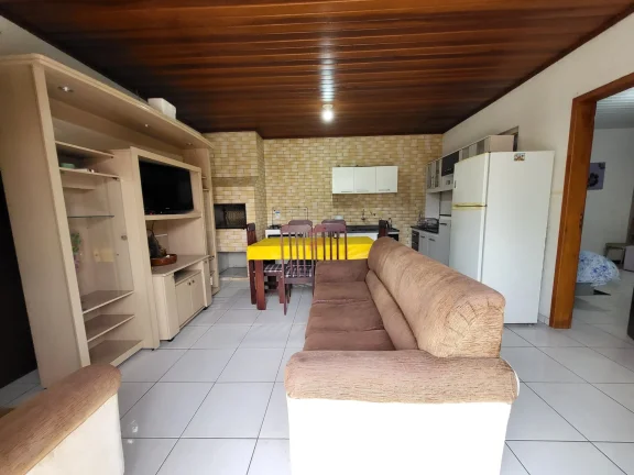 Imagem CASA com 4 dormitórios à venda com 576m² por R$ 1.270.000,00 no bairro Vargem Grande - PINHAIS / PR