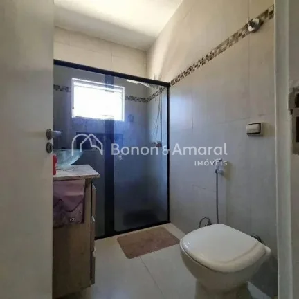 Imagem Casa térrea à venda, com acabamento de excelente qualidade!

O imóvel conta com 3 dormitórios, s...