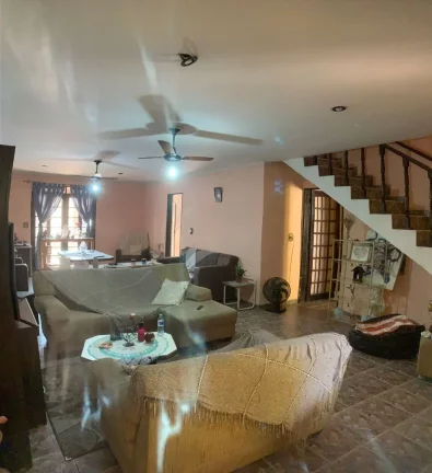 Imagem Sobrado com 3 dormitórios à venda, 283 m² por R$ 820.000,00 - Jardim América - Poá/SP