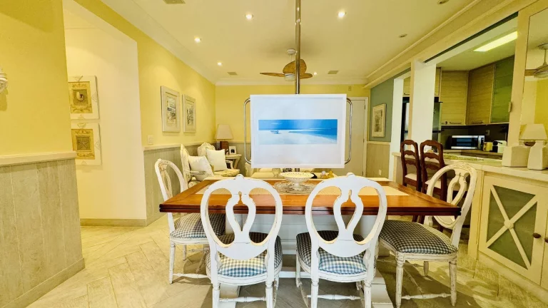 Imagem Apartamento com 3 dormitórios à venda, 110 m por R$ 3.250.000,00 - Riviera