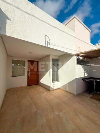 Casa para locação no Lot. Tereza Cristina com 3 quartos, planejados, Petrolina