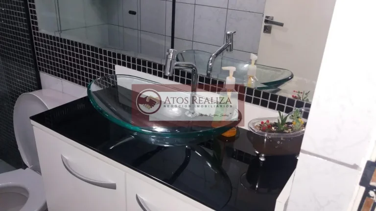 Imagem EXCLUSIVO: imóvel a venda com valor de oportunidade na região de campo limpo. Apartamento de 56m², são 2 Dormitórios com planejados, cozinha com planejados, 1 vaga de garagem, valor de grande Oportunidade. R$ 285.000