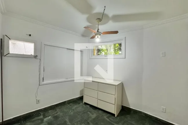 Imagem Casa à Venda - Vargem Pequena, 1 Quarto, 45 m2