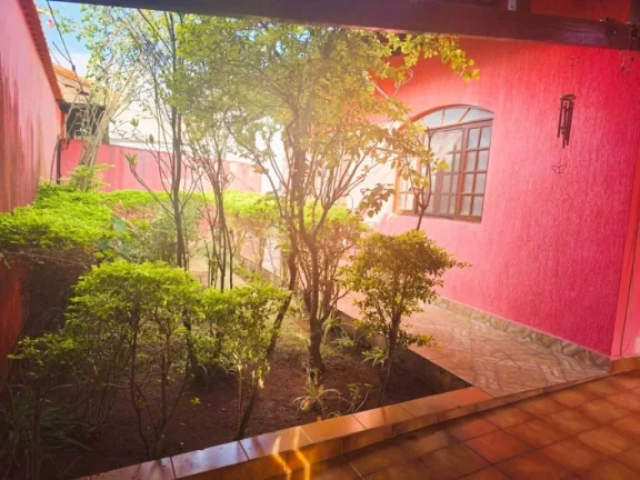 Imagem Sobrado com 3 dormitórios à venda, 415 m² por R$ 1.100.000,00 - Vila Acoreana - Poá/SP