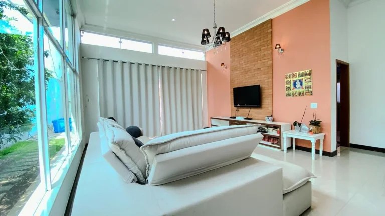 Imagem CASA À VENDA E COMPRA , CONDOMÍNIO ARAUCÁRIA, CAXAMBU, JUNDIAÍ