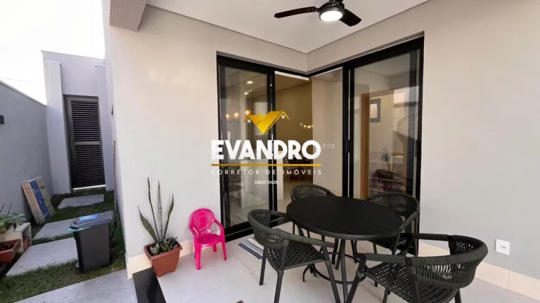 Imagem Casa em Condomínio para Venda em Cuiabá / MT no bairro Jardim Imperial