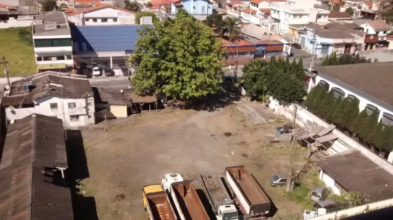 Imagem Terreno comercial à venda, Centro, Suzano, rua general Francisco Glicério, ao lado da Caixa Econômica Federal.