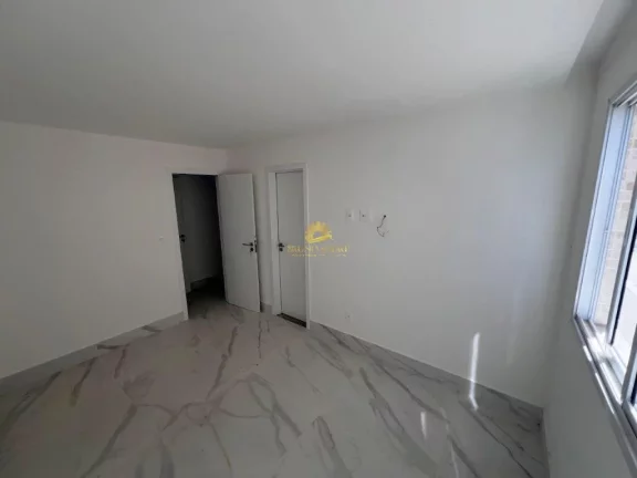Imagem Exclusividade e Luxo: Apartamento de Alto Padrão na Enseada Azul, Guarapari!
Viva com a máxima sof...
