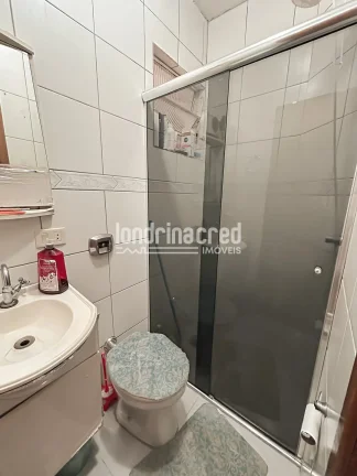 Imagem Apartamento no Jardim Jamaica em Londrina com 2 quartos, cozinha planejada e ótima localização próximo à Av. Arthur Thomas