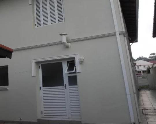 Imagem Vendo casa em condomínio fechado 3 suítes , Parque dos Príncipes