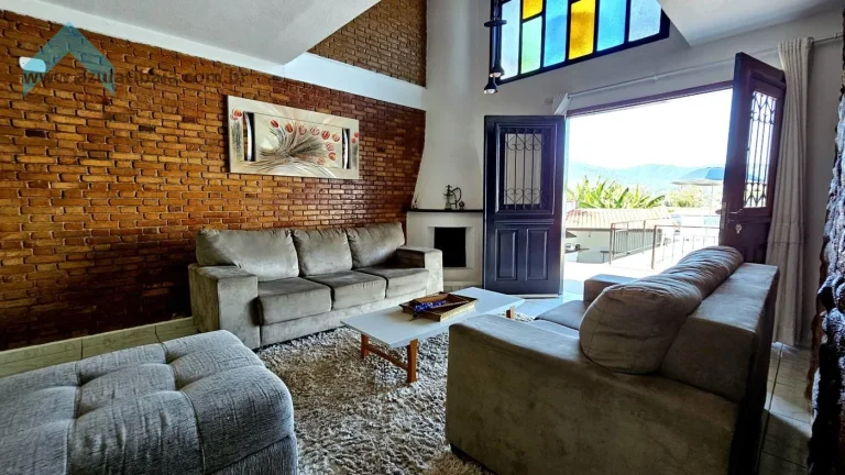 Imagem  Casa Exclusiva com Vista para a Pedra Grande  Atibaia! 