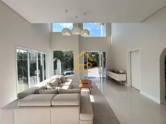 Imagem Casa no Condomínio Vivva com 3 quartos, sendo 1 suíte. Villa Branca.
