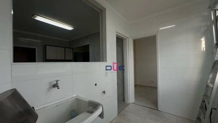 Imagem Apartamento com 3 dormitórios à venda, 132 m² por R$ 910.000 - Pompéia - Santos/SP
