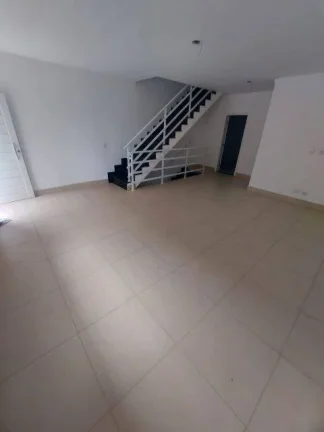 Imagem Sobrado em Condomínio com 3 Dormitórios no Jardim Anália Franco