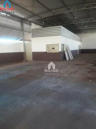 Imagem Galpão, 360 m² - venda por R$ 500.000,00 ou aluguel por R$ 2.500,00/mês - Setor Rodoviário - Itumbiara/GO