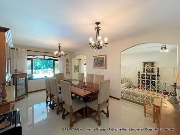 Imagem Linda casa, construída para morar com muito conforto e ótimo acabamento.