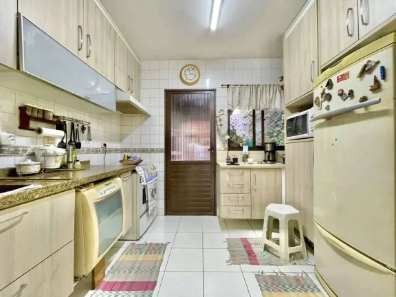 Imagem Cond. San Filipi - Casa 2d c/ terraço, armários e quintal com churrasqueira