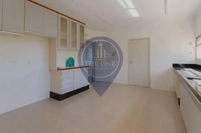 Imagem Luxuoso apartamento de 3 quartos na Vila Monumento, São Paulo-SP: 182m², 1 suíte, 2 salas, 4 banheiros e vaga de garagem.