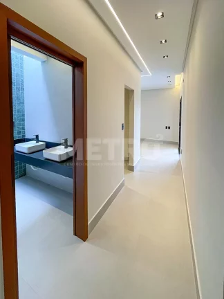 Imagem Casa à venda no Buona Vita com 3 suítes, piscina, PETROLINA - PE