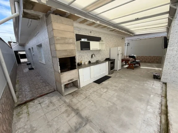 Imagem Casa para Venda em Praia Grande, Maracanã, 3 dormitórios, 1 suíte, 3 banheiros, 4 vagas