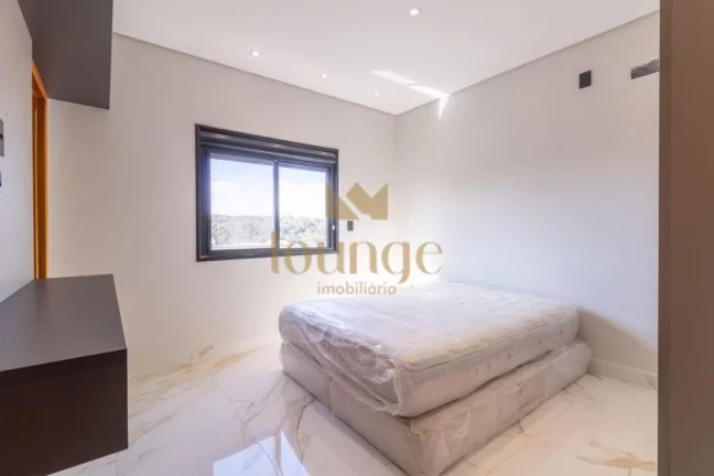 Imagem Casa À Venda em Condomínio Alphaville Zona Sul-Votorantim