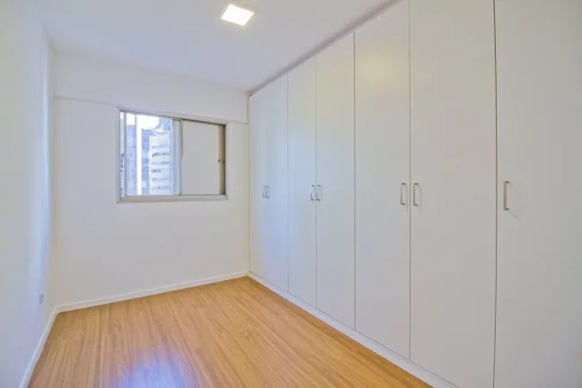 Imagem Nesse apartamento, você tem um living com varanda, integrado à uma excelente cozinha americana / Vila Olímpia