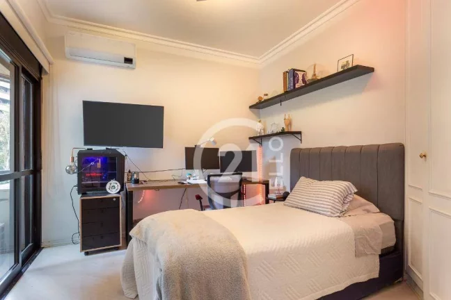 Imagem Apartamento a venda de 4 quartos ,Vila Nova Conceição. São Paulo. SP.
