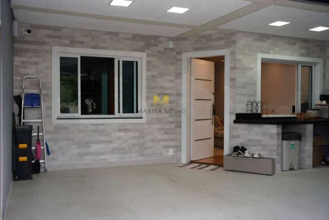 Imagem Triplex à venda em Piraquara, Centro, com 3 quartos