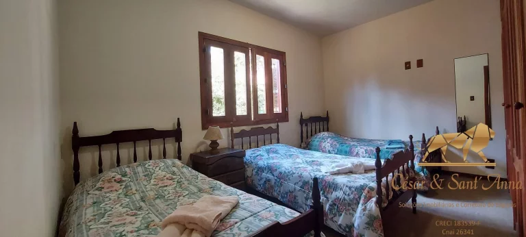 Imagem Casa com 730m², a venda, no Bairro Alto do Capivari em Campos do Jordão-SP