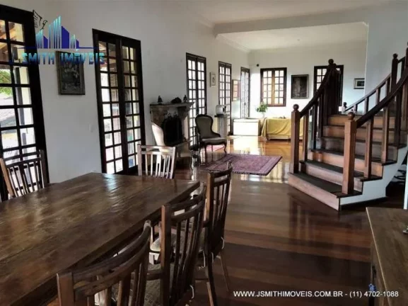 Imagem CASA Clássica e maravilhosa! 3 suítes, linda vista e casa hóspedes!