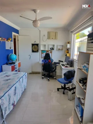 Imagem Apresentando uma oportunidade única de residência em Interlagos, esta luxuosa casa duplex de 360m2...