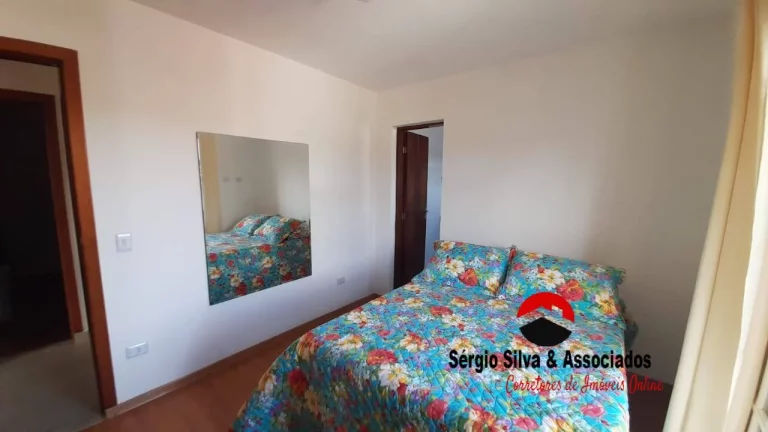 Imagem Casa a Venda na Região de Vila Abernessia, em Campos do Jordão - SP.