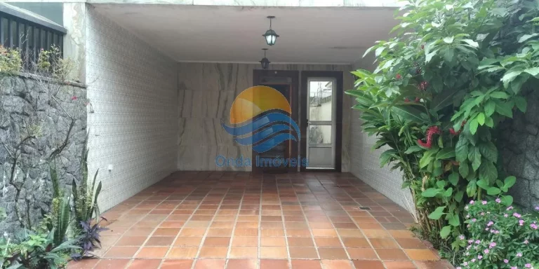Imagem Casa sobreposta a venda em Santos no Boqueirão (Alta)