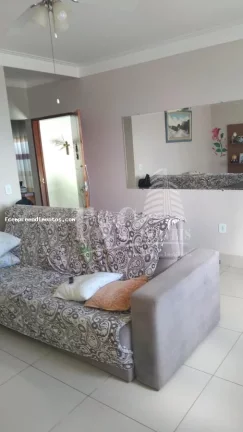 Imagem Casa para Venda em Limeira, Jardim Planalto, 2 dormitórios, 1 suíte, 3 banheiros, 1 vaga