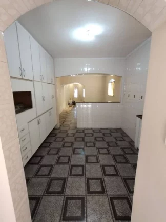 Imagem Sobrado com 3 dormitórios para alugar, 176 m² por R$ 2.600,00 Pq Marajoara