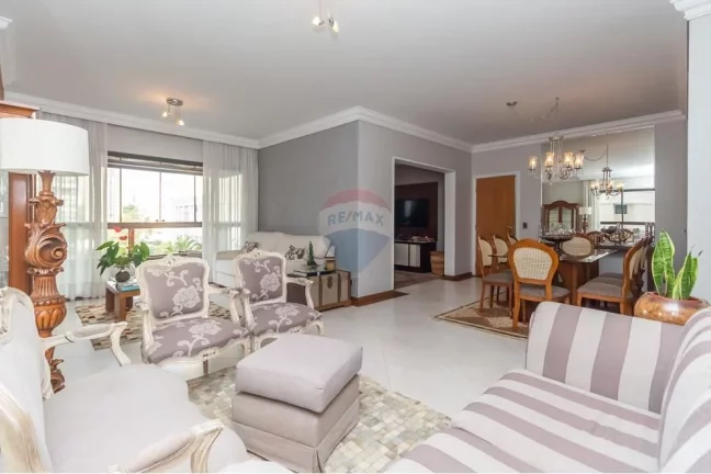 Imagem Excelente Apartamento 176m², 3 suítes, 3 salas, 3 vagas, depósito, elevador privativo e muito mais.