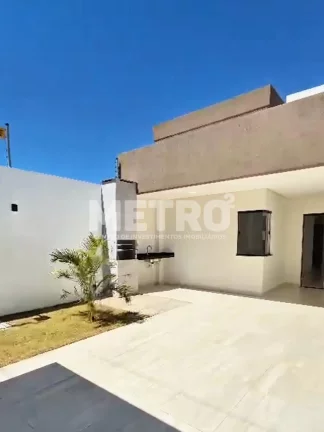 Imagem Casa à venda no Bairro Estela Márcia com 3 quartos, PETROLINA - PE