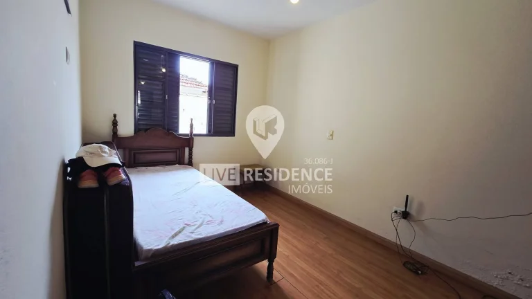 Imagem Casa térrea em zona comercial!