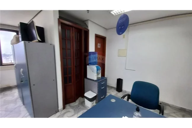 Imagem Sala comercial com 37m² 2 banheiros 1 copa 1 vaga na Saúde próximo ao metrô