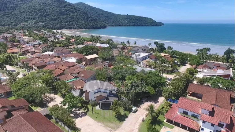 Imagem Casa com 4 dormitórios para alugar, 200 m² por R$ 1.500,00/dia - Condomínio Lagoinha - Ubatuba/SP