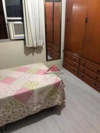 Imagem Amplo Apartamento na segunda quadra da Ary Parreiras,composto de ampla sala,dois quartos,cozinha,area de serviço externa e dependências completa,vaga