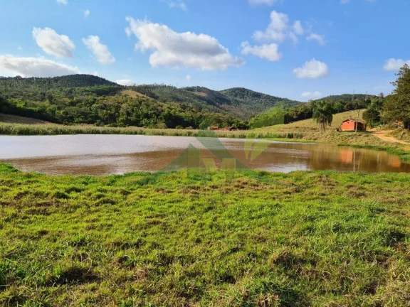 Imagem Sítio à Venda em Atibaia com 15 alqueires
