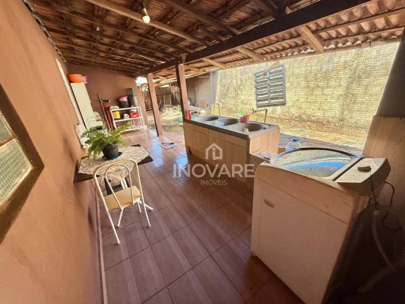 Imagem Casa com 3 dormitórios à venda, 240 m² por R$ 280.000,00 - Setor Novo Horizonte - Itumbiara/GO